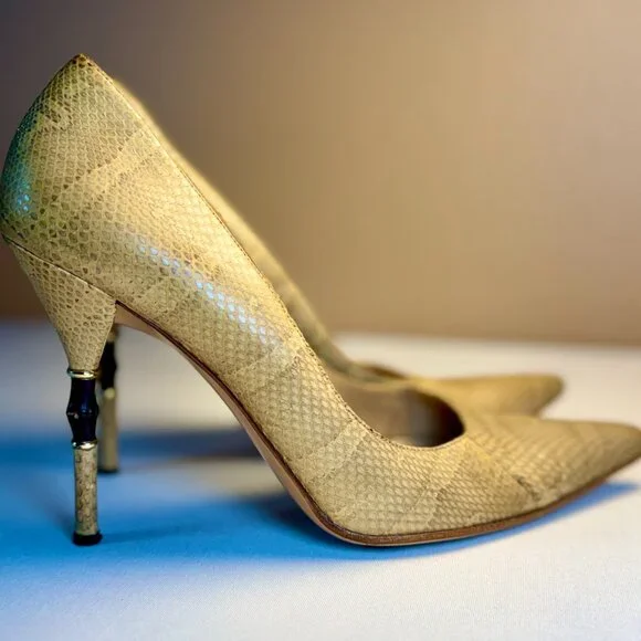 Gucci Python Bamboo Heel Pumps Tan Pointed Toe Vintage Size 40C Made Italy 90s